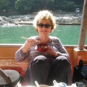 Meet your Posher, Loretta